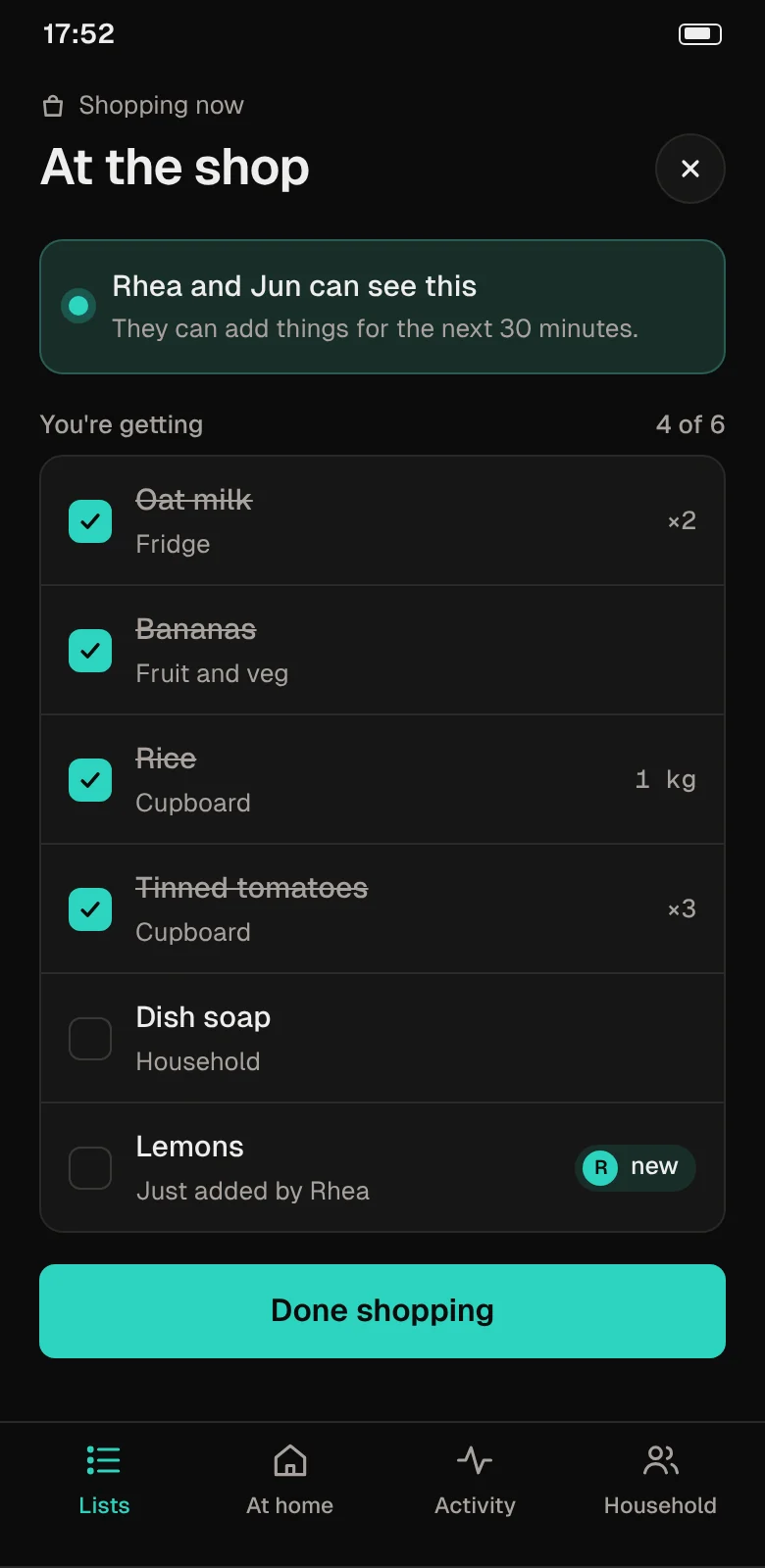 Tandry's shopping mode: Sam is at the shop with four of six items ticked, and Rhea has just added lemons. Dark theme.